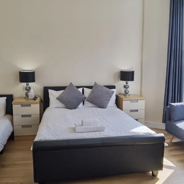 Comfy 2 bedroom Apt in central location, Newly Refurbished, hotel v destinaci Plymouth