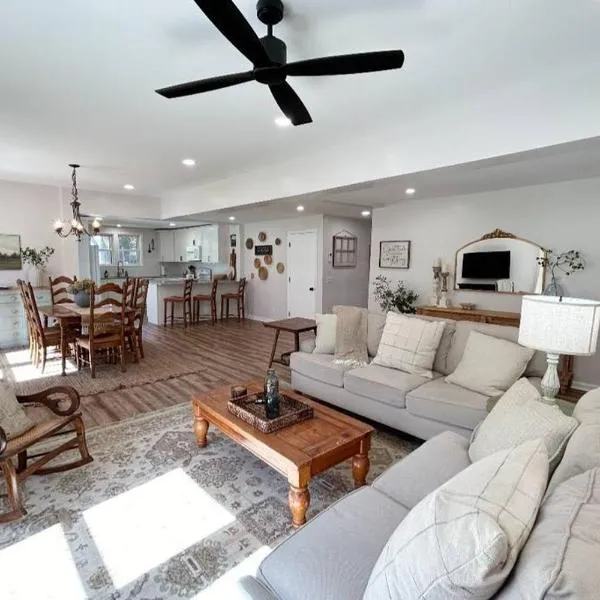 Norris Lake Modern Farmhouse Retreat, ξενοδοχείο σε Sharps Chapel