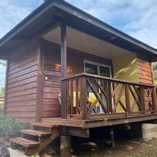 Fare Tamaruorai, hotel v Tubuaiju