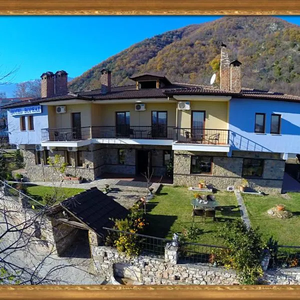 Voreas Hotel, hotel in Kato Loutraki