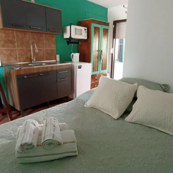 Hostal Pino Alto、エル・ピナルのホテル