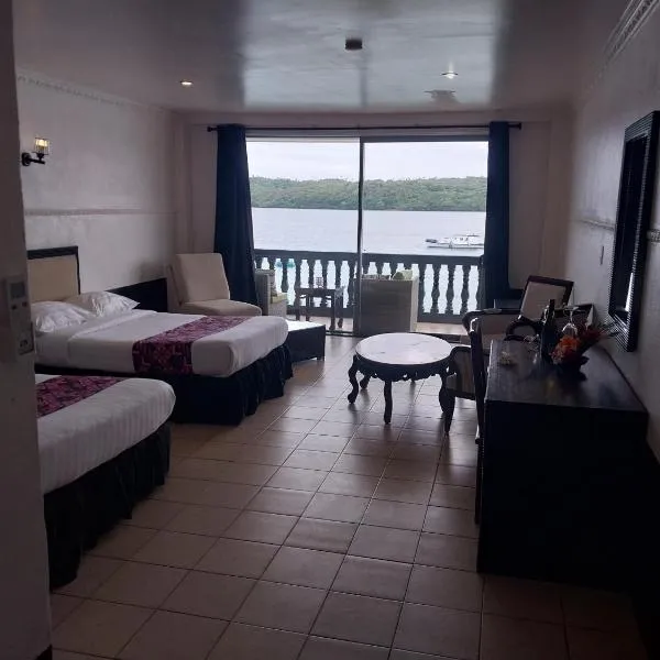 Puataukanave International Hotel، فندق في نيافو