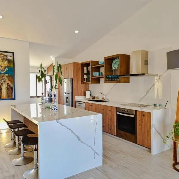 Unit 216-Casa Ricardo-Ocean View RENOVATED，位于卡波圣卢卡斯的酒店