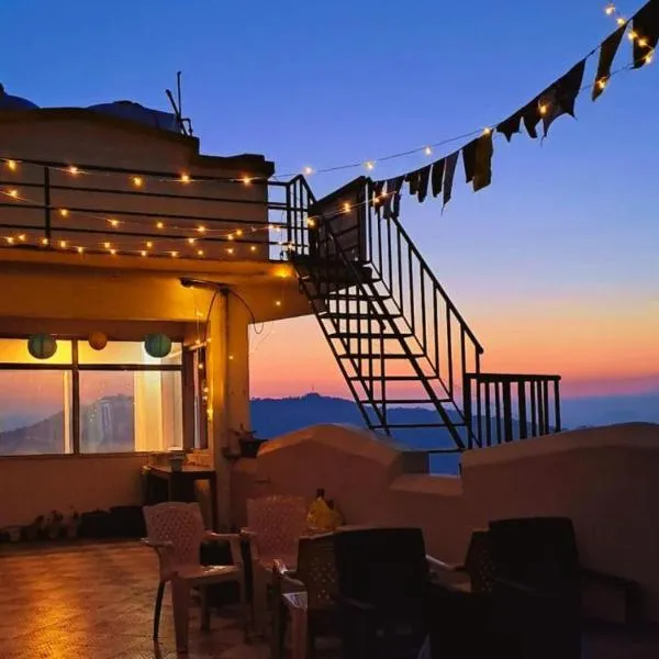 Gliders Inn By Sunchasers, hotel v destinaci Bir