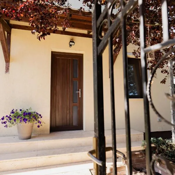 Casa Korman、Giarmataのホテル