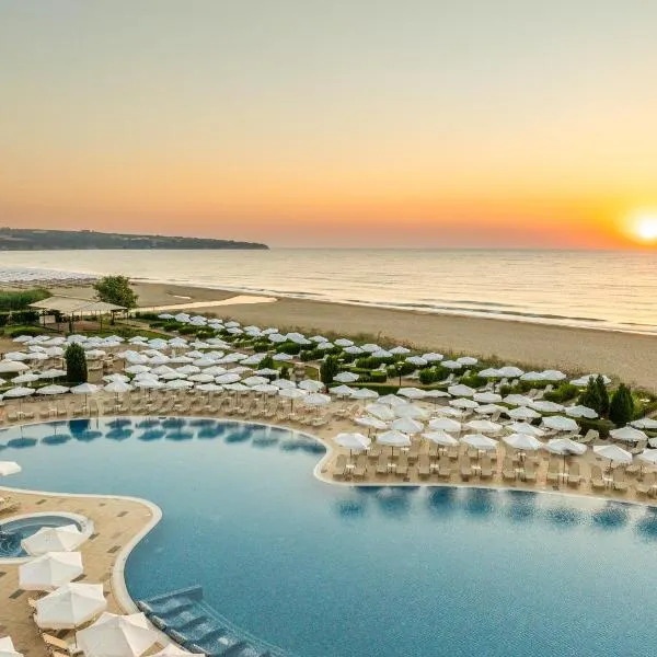 Alua Helios Bay - All Inclusive、オブゾルのホテル