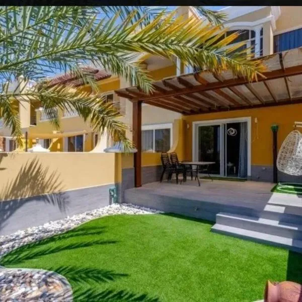 Villa in Al Hamra Village, hotel a Ras al Khaimah