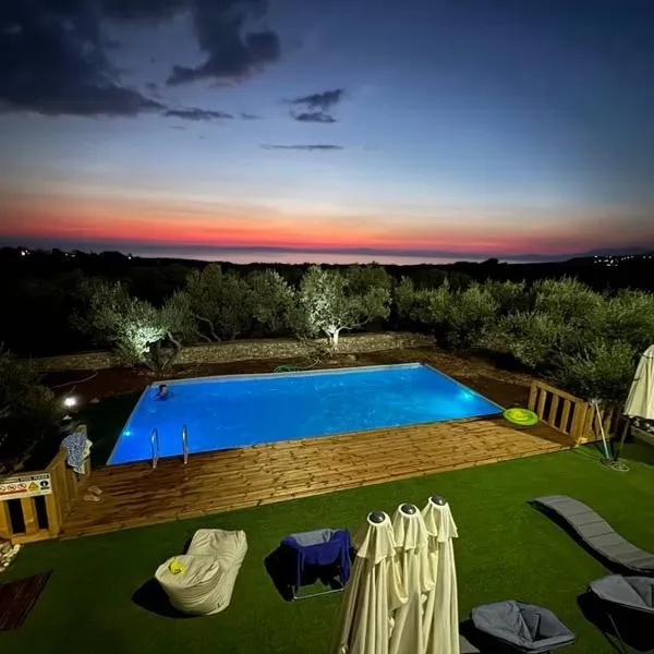 Elements of Diros – hotel w mieście Pirgos Dhirou