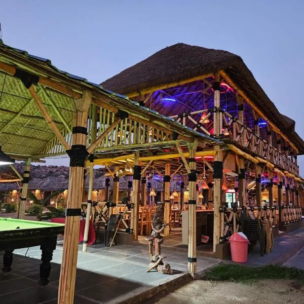 The King On The Rocks Resort Hampi, hotel Hampiban