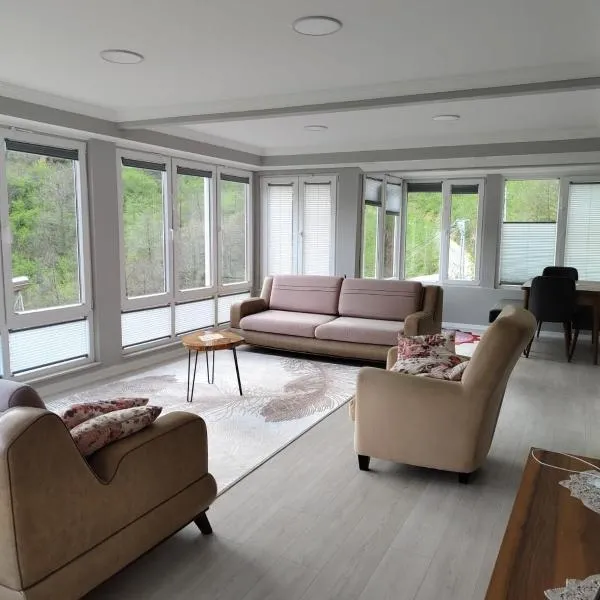 Melikoğlu Suite, hotel Dernekpazarıban