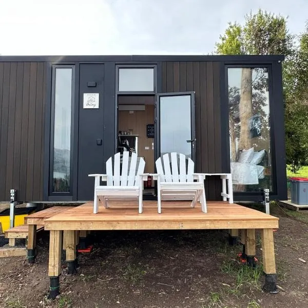 Kūkupa Taunga at Akaroa Lavender by Tiny Away, hotel v destinaci Duvauchelle