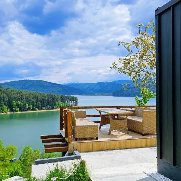 Moon Lake Bicaz - Casa Imero, hotel in Buhalniţa