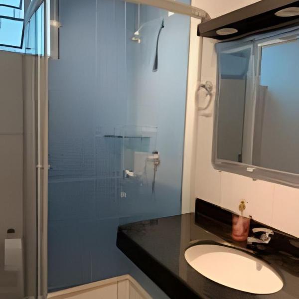 SUPERPRÁTICO-Amplo Apê com Garagem em bairro nobre - Foto 3