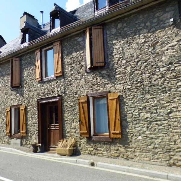 Maison familiale pour 8, hotel v destinaci Saint-Aventin