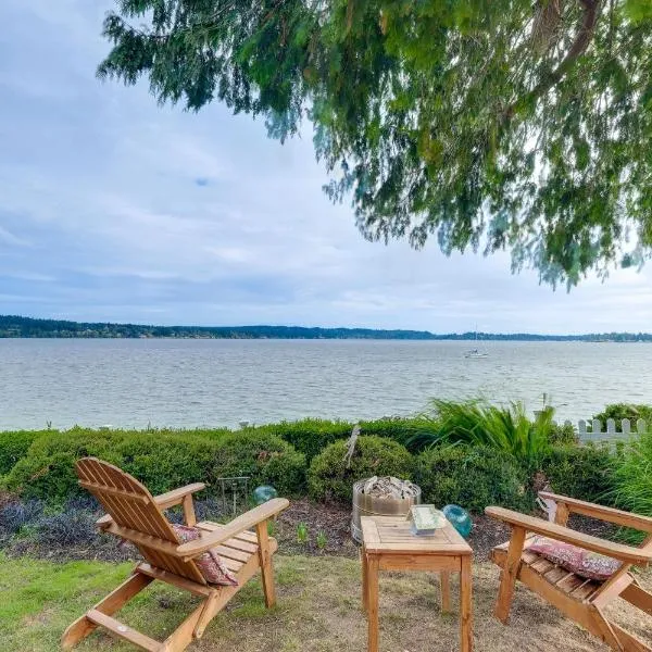 Studio w/ Bay View: Beach Access! Octopus's Garden, hotel i Bremerton
