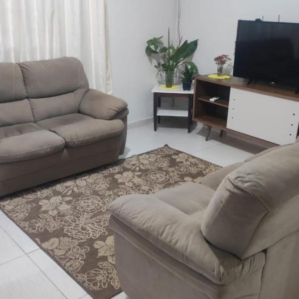 Casa aconchegante bem localizada