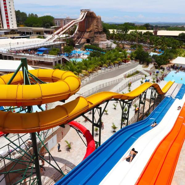 Spazzio Diroma Com acesso gratuíto ao Acqua Park - D