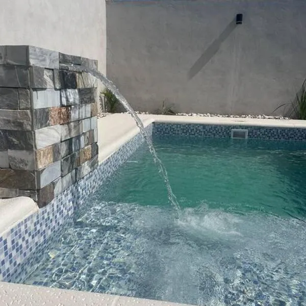 Casa con Piscina Posadas Misiones, hótel í Posadas