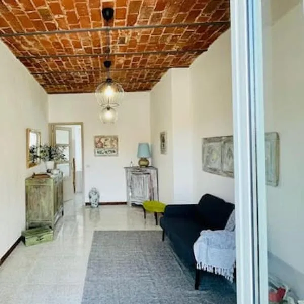 La casa di Regina, hotel v destinaci Tronzano Vercellese