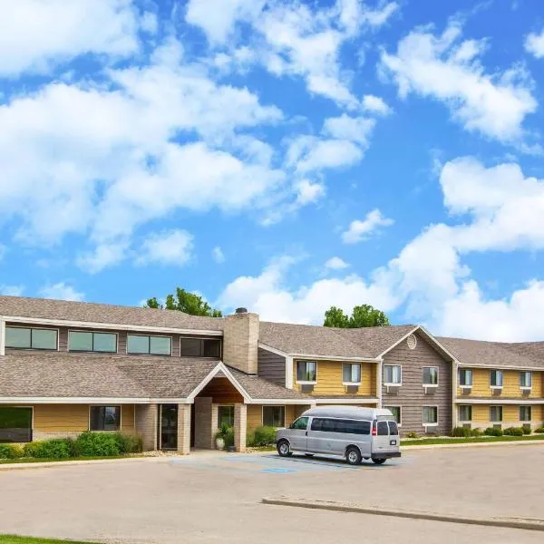 AmericInn by Wyndham Clear Lake, hotel in Clear Lake