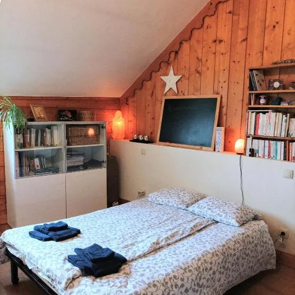 Jolie chambre châlet Chez Marine, hotel v destinaci Gilly-sur-Isère