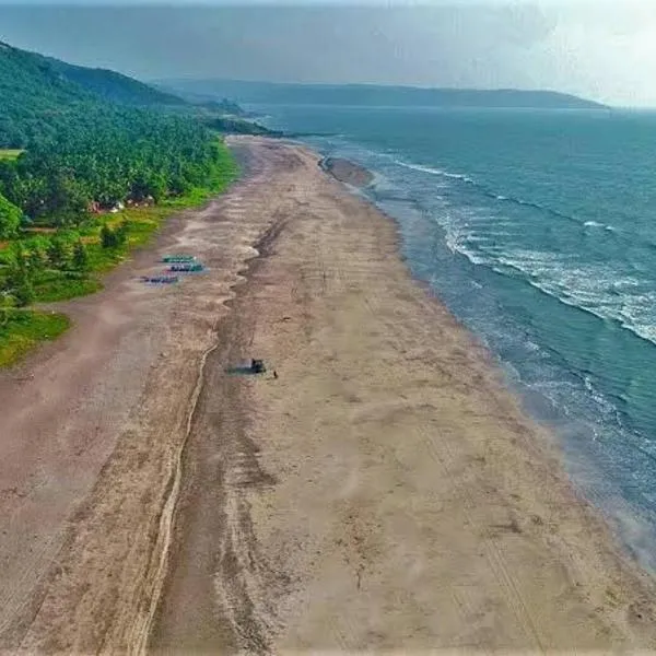 Hotel seafront, hotel v destinaci Murud