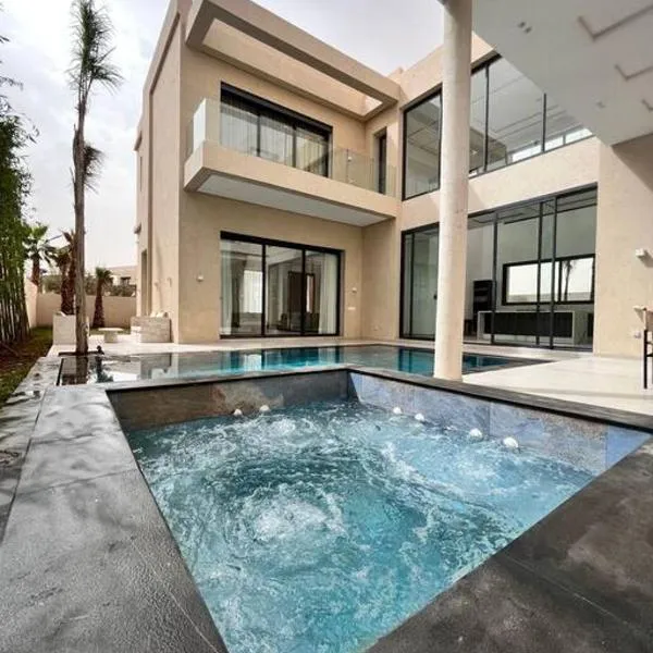 Villa Kenza piscine et jacuzzi chauffée, hotell sihtkohas Marrakech