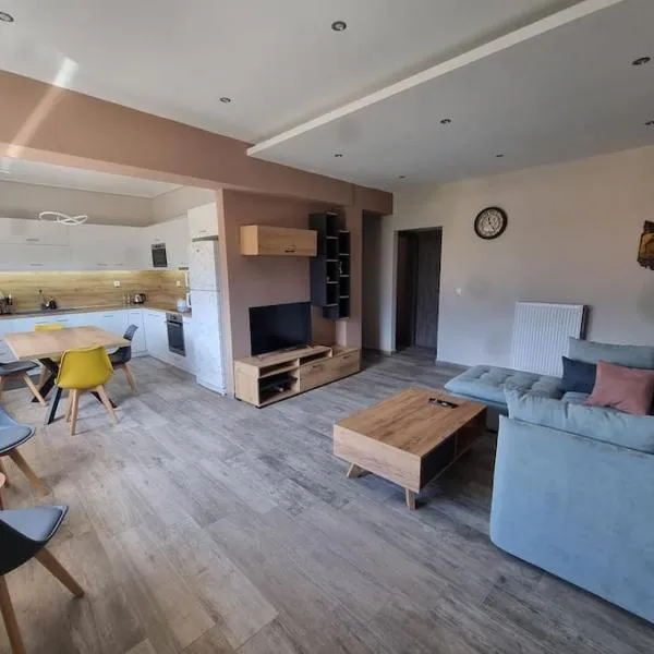 Σύγχρονο σπίτι στο χωριό, hotel v destinaci Lianokládhion