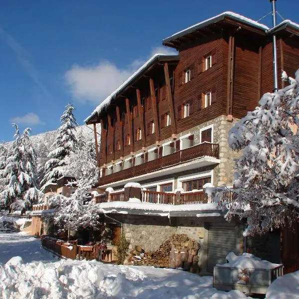 Auberge de jeunesse HI Valdeblore - Le Chalet, hotel v destinaci Valdeblore