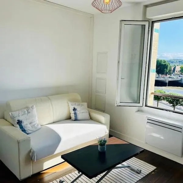 Le Cocon au bord de la mer, hotel in Trouville-sur-Mer