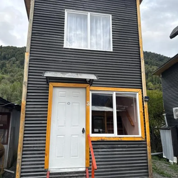 Cabañas mateo 03 nuevo, ξενοδοχείο σε Puerto Puyuhuapi