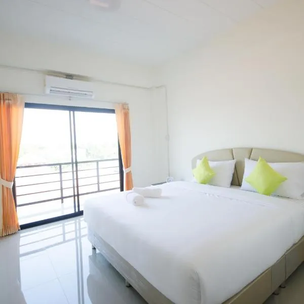 Sunee Boutique Hotel, hotel in Ban Khum