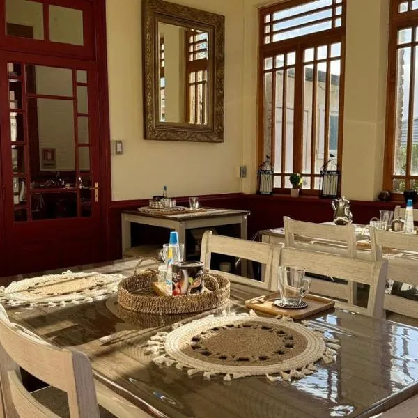 Hostal Micalvi, hotel v destinaci Punta Arenas