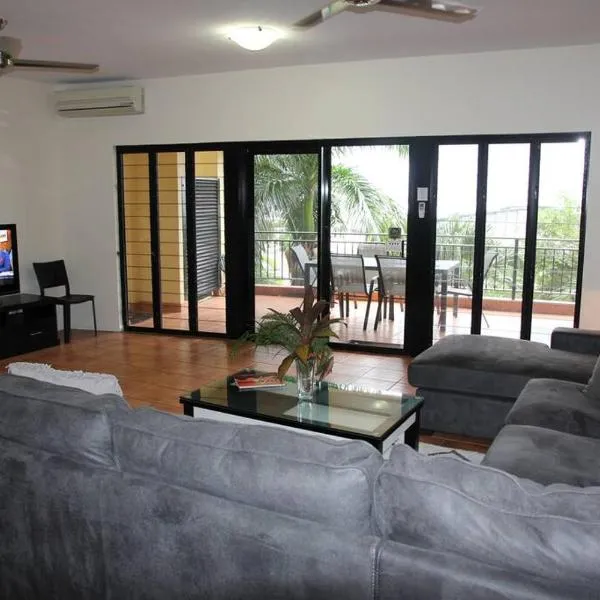 Zen Bridgeport - Waterfront - Balcony Dining - Pool, viešbutis Darvine