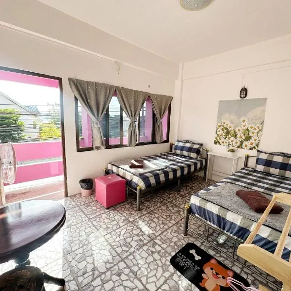 Madam Guesthouse, hotel v Krabi