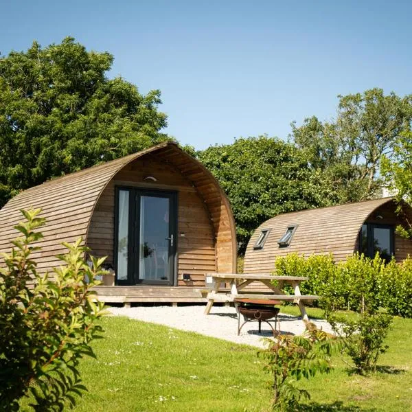 Grassington Farm by Wigwam Holidays, hotel in Helston