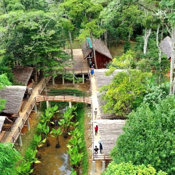 Longoza Ecolodge、Andasibeのホテル