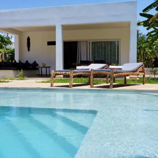 Villa Totò with Private Pool ZanzibarHouses, hotel in Gulioni