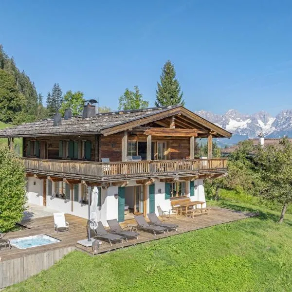 Chalet Bockberg Ski in - Ski out & Whirlpool in Kitzbühel by ONE VILLAS, hotell i Kitzbühel