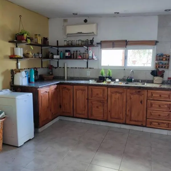 Eco House, hotel in María Juana