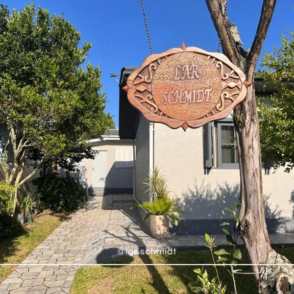 Lar Schmidt, hotel in Torres