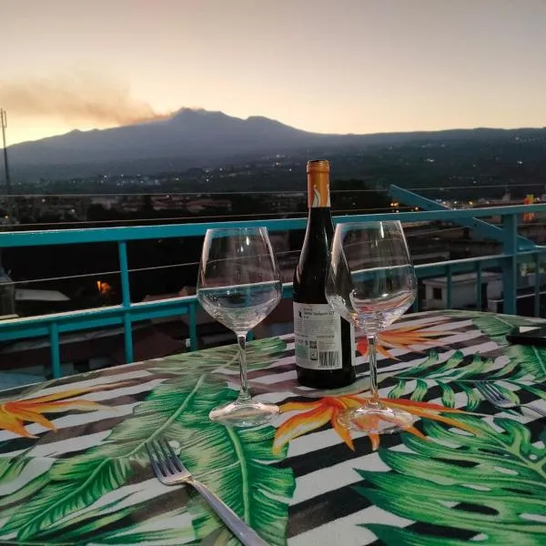 Casa Donna Rosaria tra Etna e Taormina, hotel v destinácii Riposto