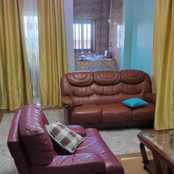 Carolina Lodging Apartment - Free & Fast Wi-Fi, hotel v destinaci Douala