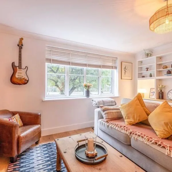 Cosy 1BR -Ascot Racecourse - Parking - By Tempstay, ξενοδοχείο στο Άσκοτ