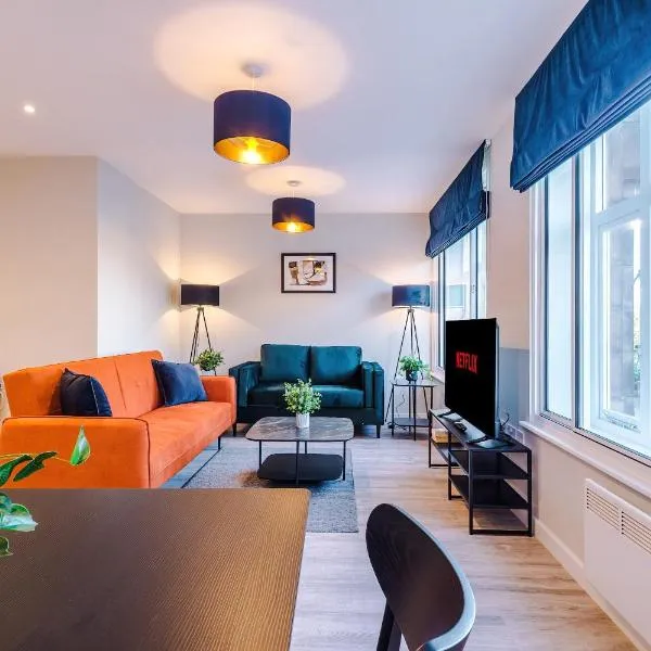 Elysée Suites - Stunning 2 Bed Flat in Southport, hotel en Southport
