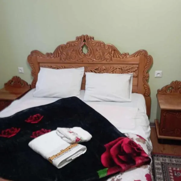 Art House Hostel Aleksandr, hotel v destinaci Kutaisi