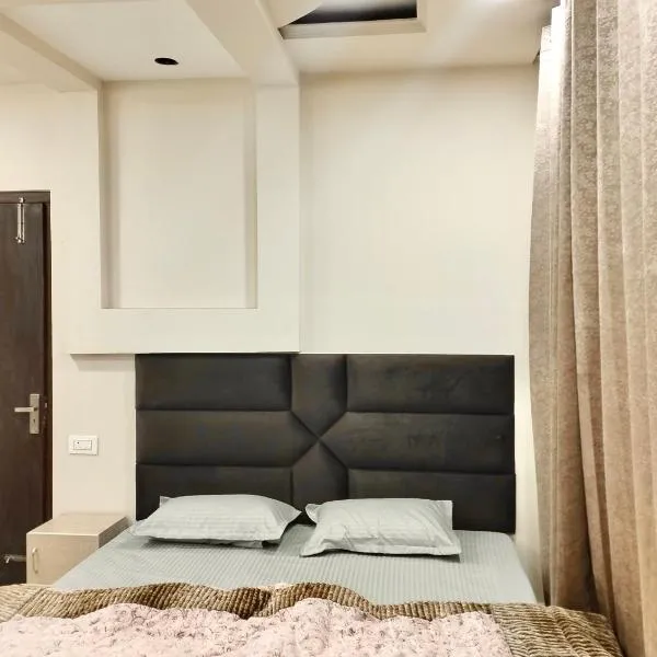 Lotus Inn River View, hotel en Shamshi