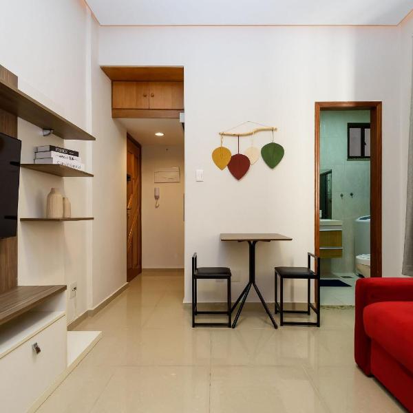 Quarto e Sala a 200m da Praia | FM 144/407