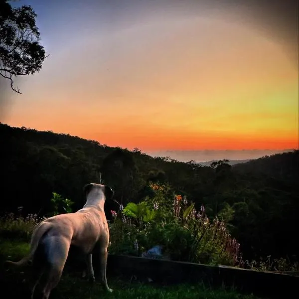 The House of the Rising Sun & Hot Spa, khách sạn ở Gold Coast