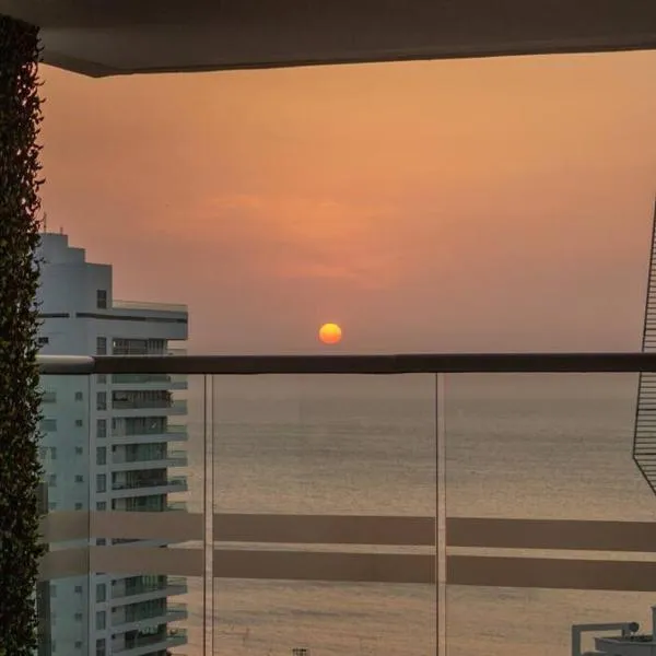 Cozy apartment next to the beach!, hotel em Gaira